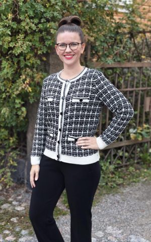 Neulosjakku napeilla